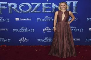 Disney Frozen 2 Movie - World Premiere Red Carpet Celebrity Event