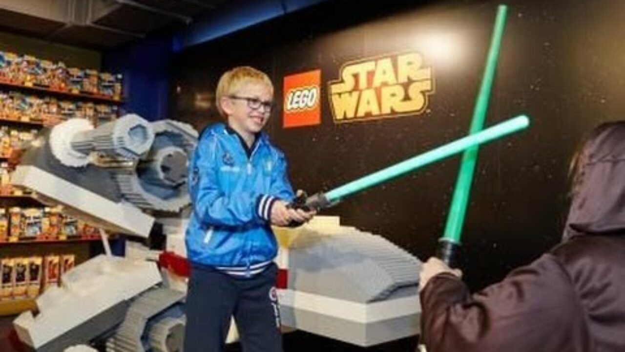 Hamleys lego 2025 star wars